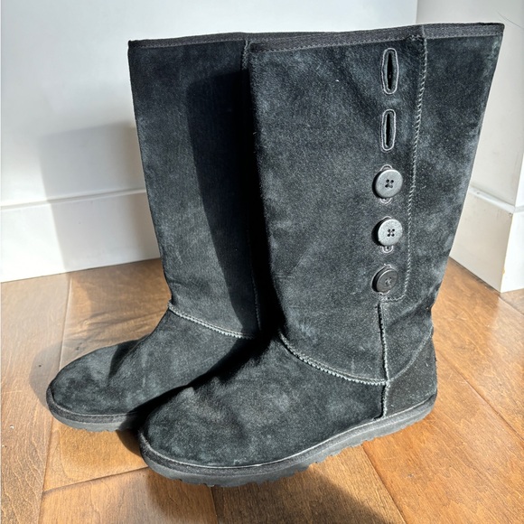 UGG Boots - Picture 8 of 12
